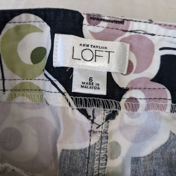 Ann Taylor Loft Mini Pencil Skirt Floral Print Pockets Size 6 - Picture 4 of 6